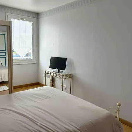 Le Capucine - Rive De *