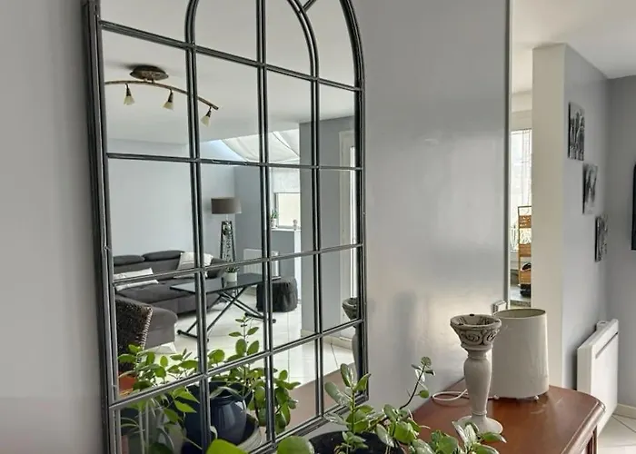 Le Capucine - Rive De *