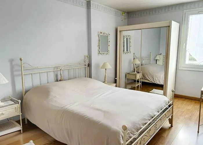 Le Capucine - Rive De * Compiègne