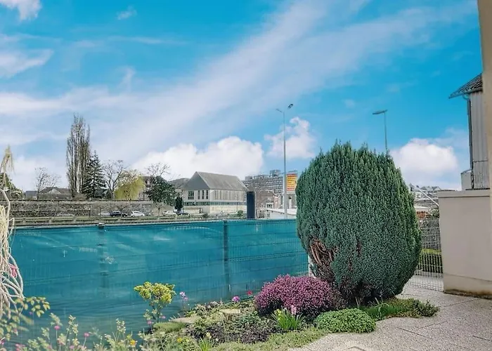 Le Capucine - Rive De Apartment