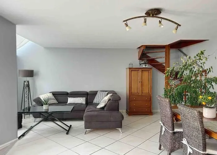 Le Capucine - Rive De *